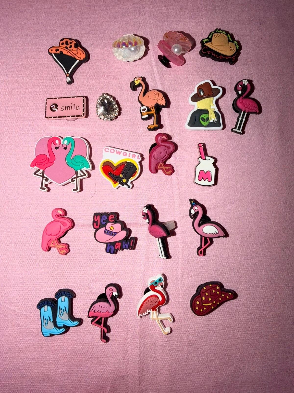 Crocs pins 1€ for one! Please read – photo 2